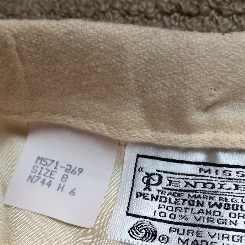 Pendleton Cream Single-Button Blazer - Picture 14 of 15